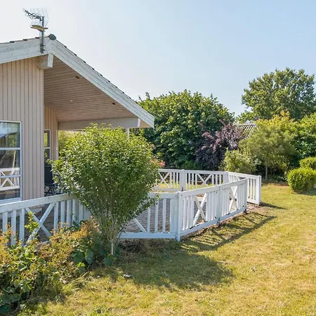 Nice In W/ Sauna And 2 Bedrooms *