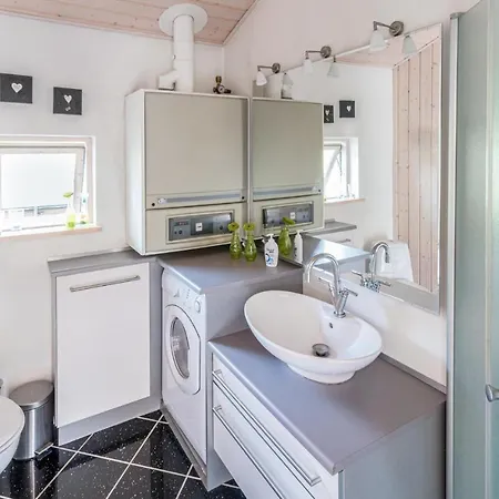 Nice In W/ Sauna And 2 Bedrooms * Stubbekøbing